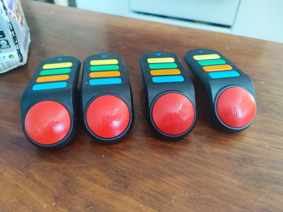 Piloty Buzz! Buzzery Świat Quizów +pudełko