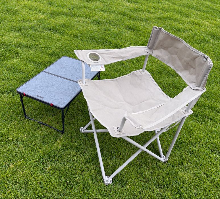 Conjunto de Camping / Campismo – Mesa Dobrável e 2 Cadeiras com Porta-Copos