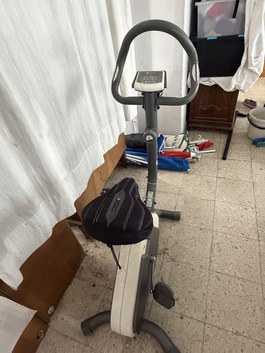 Bicicleta estatica como nova