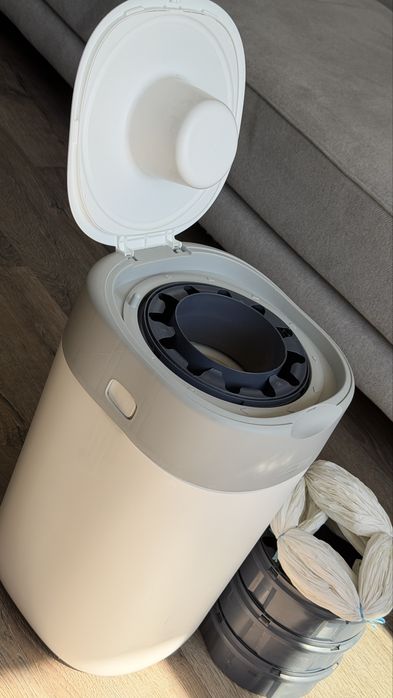 Накопичувач, кошик для підгузків Tommee Tippee Twist & Click Set