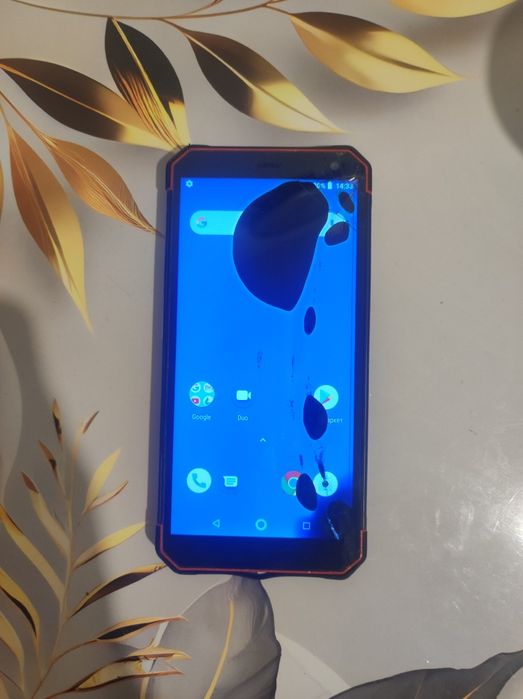 Продам телефон maxcom ms 571