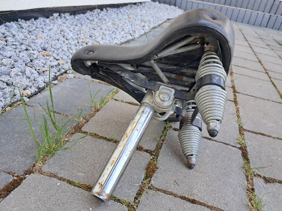 Siodełko rowerowe 25mm marki ROMET na sprężynach