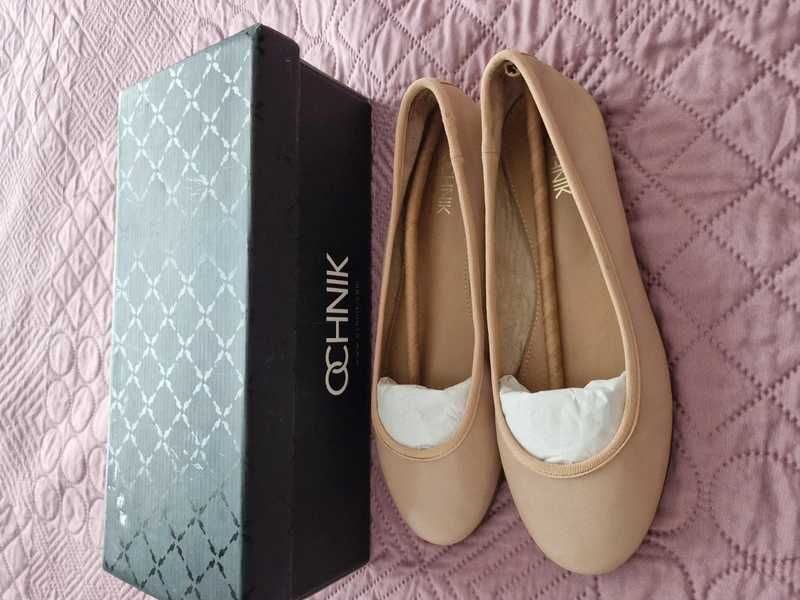 Skórzane beżowe baleriny Ochnik