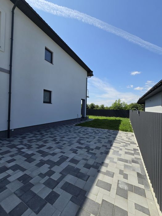 ПРОДАЖ КОТЕДЖІВ  газове опалення / гарна локація / 853 $ за м²