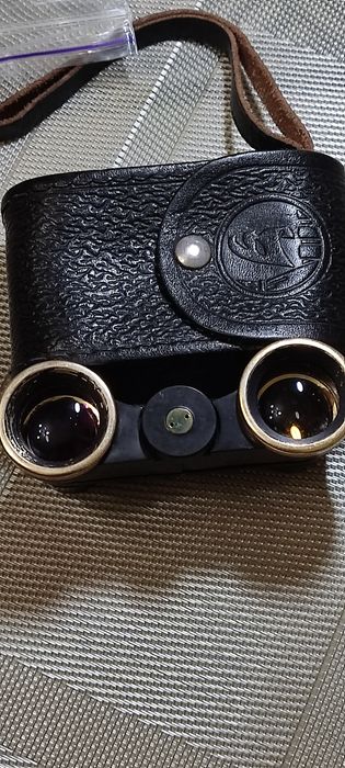 Театральный бинокль.