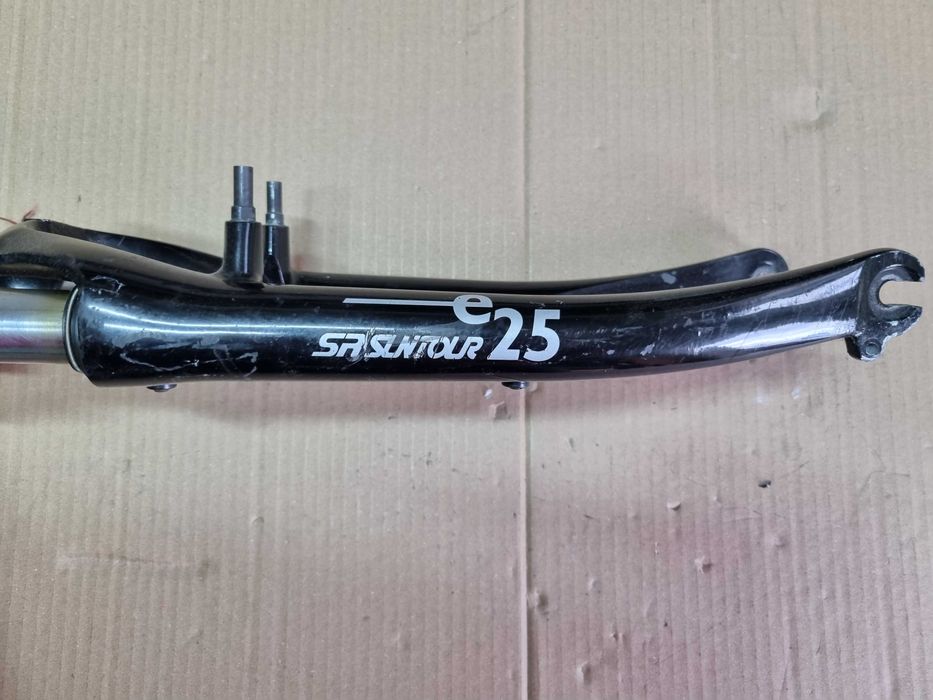 SR Suntour E25, 50mm, 28