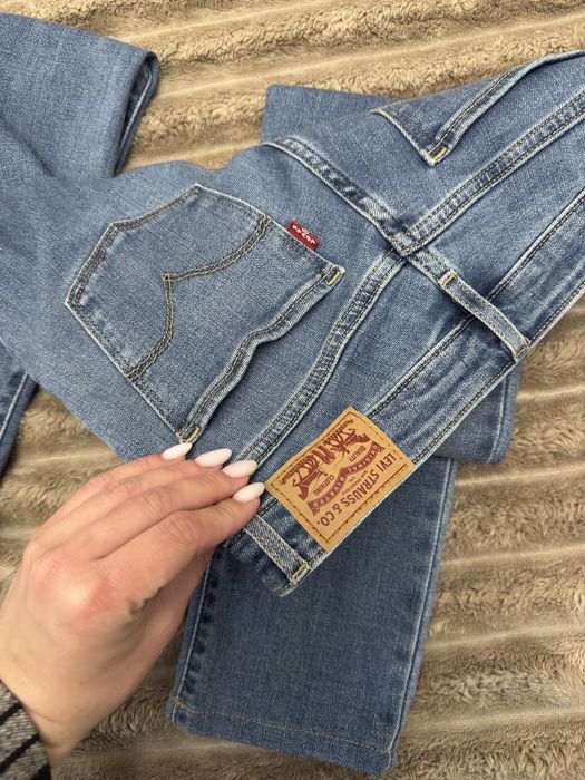 Джинси скінні leviʼs