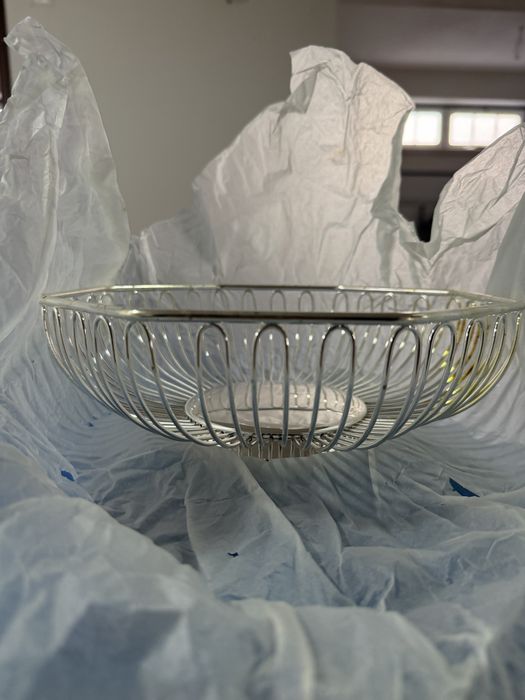 Cesto de pão redondo prateado (silver plated) – elegante