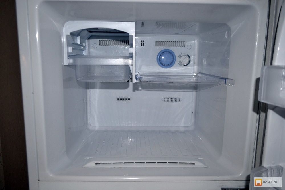 Продам двухкамерный холодильник Samsung NoFrost