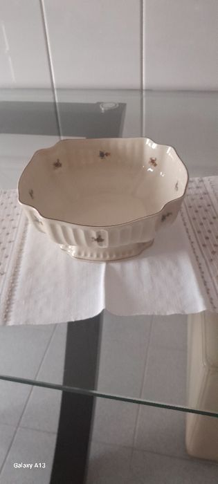 Taça grande ou terrina com 3 pratos de doce Vista Alegre