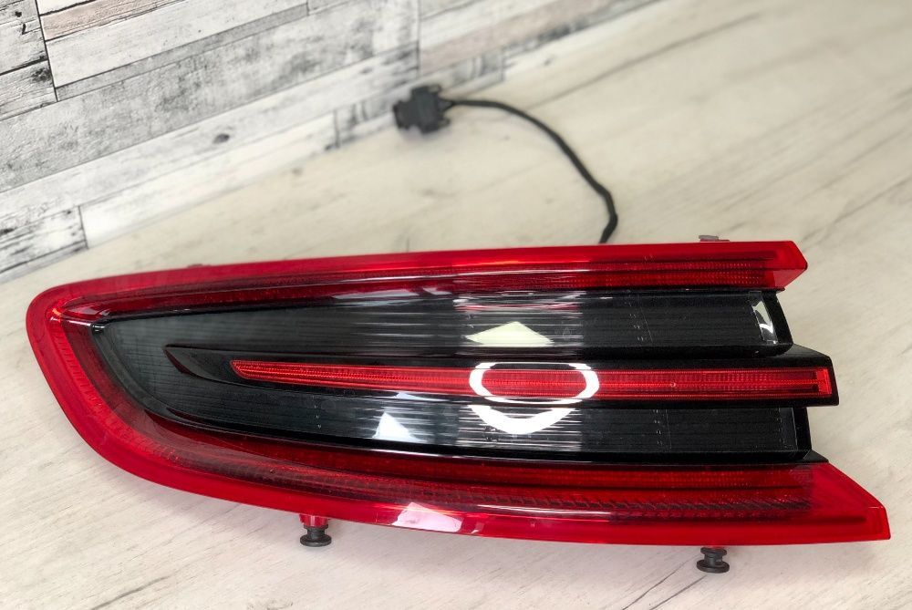 Комплект 4шт Porsche Macan Фонари стопы  250$