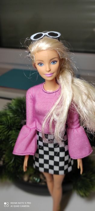 Lalka Barbie blondi