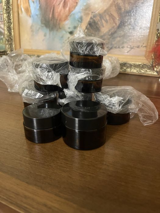 Набір скляних банок для кремів 8 штук