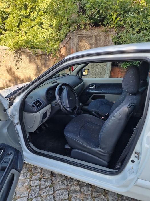 Clio 1.5 dci 2002 5 lugares