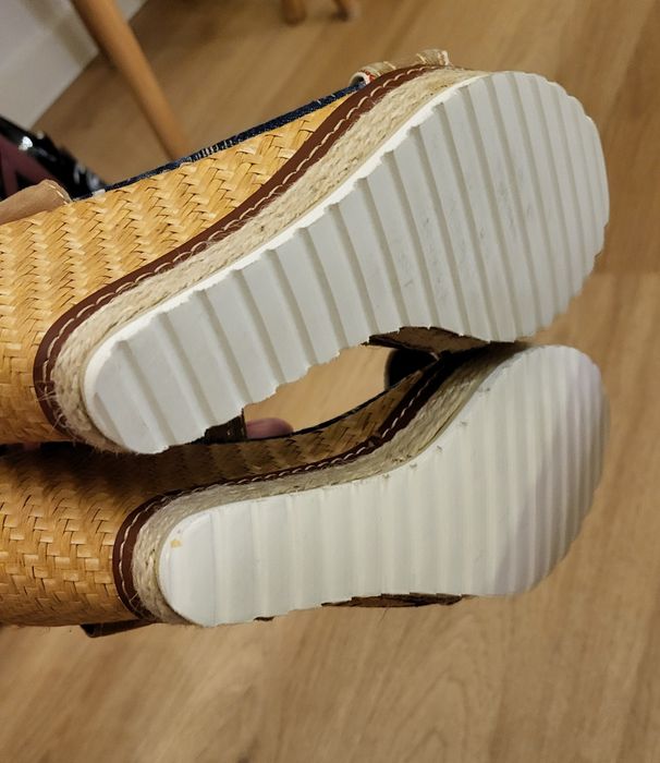 Koturny sandały Monnari 39 nowe