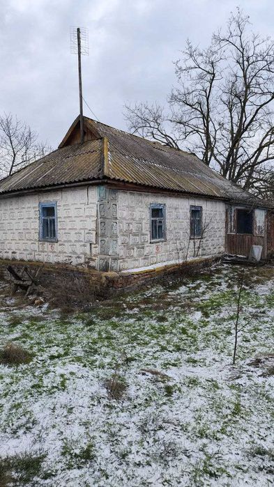 Продаж будинку з меблями