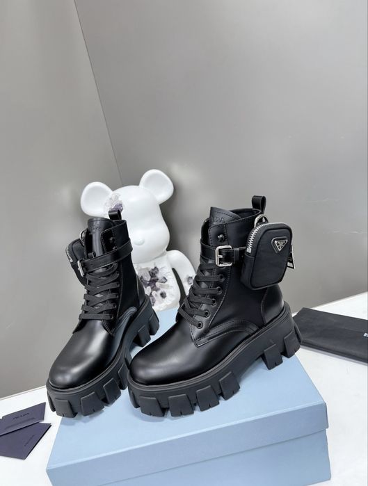Ботинки prada трендова модель