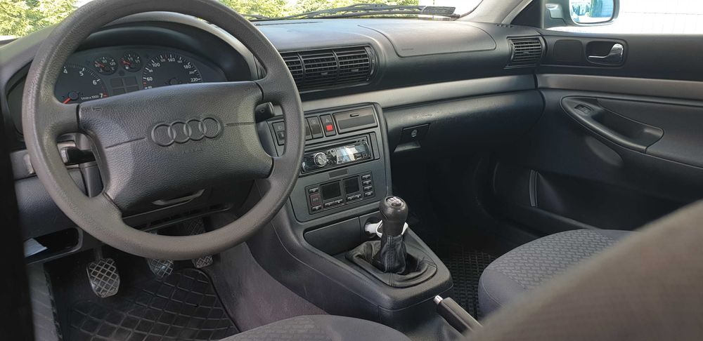 Audi A4 B5 1.6 B