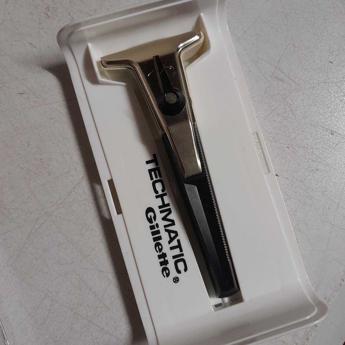 Antiga Gillette techmatic Nova