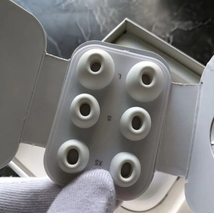 Apple AirPods Pro 2 + Чохол і Бонусний подарунок