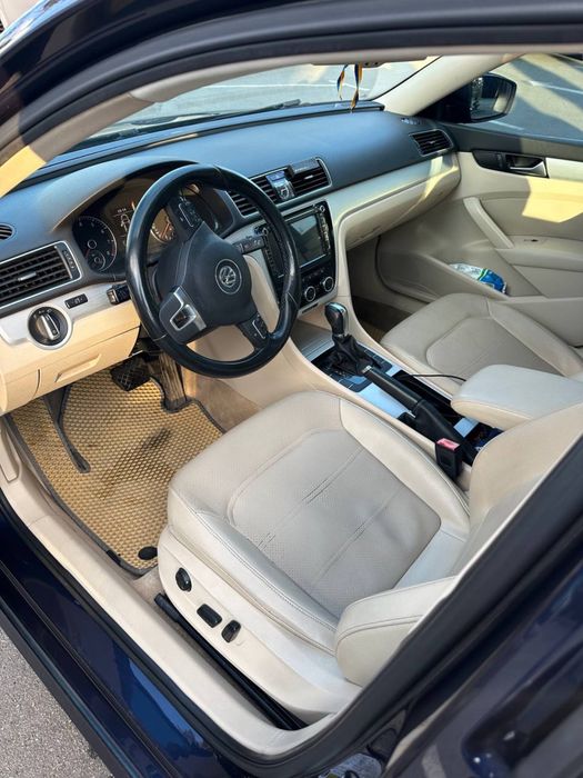 Volkswagen Passat 2012 2.5