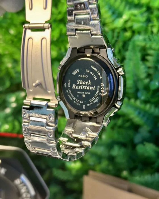 Часы Casio G-Shock B2100 из металла