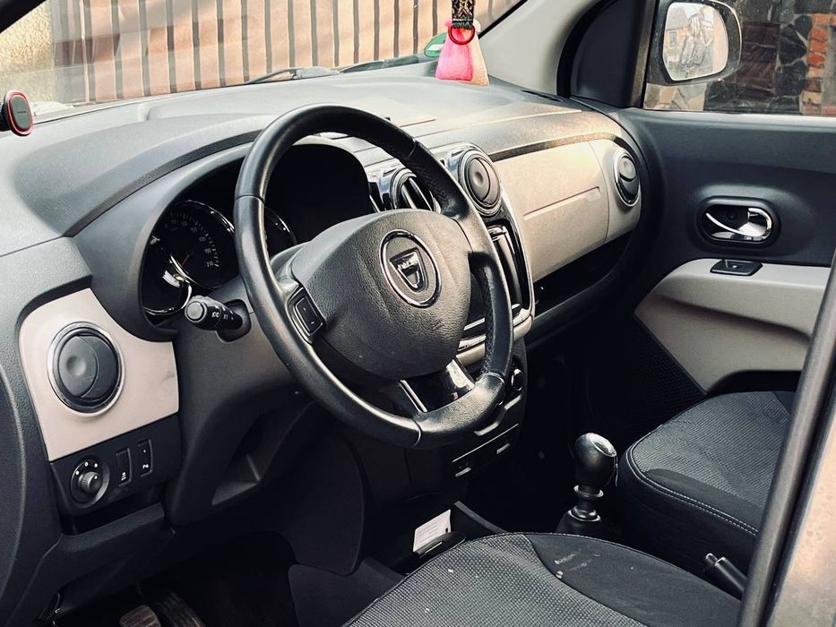 Dacia  Lodgy 2012    1,5