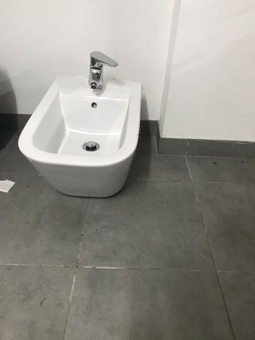 Bidé suspenso Roca wc