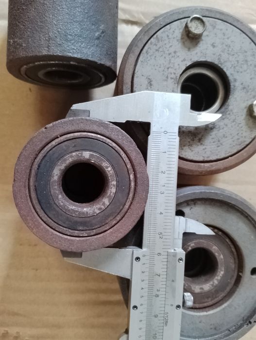 Колеса металеві з підшипником.