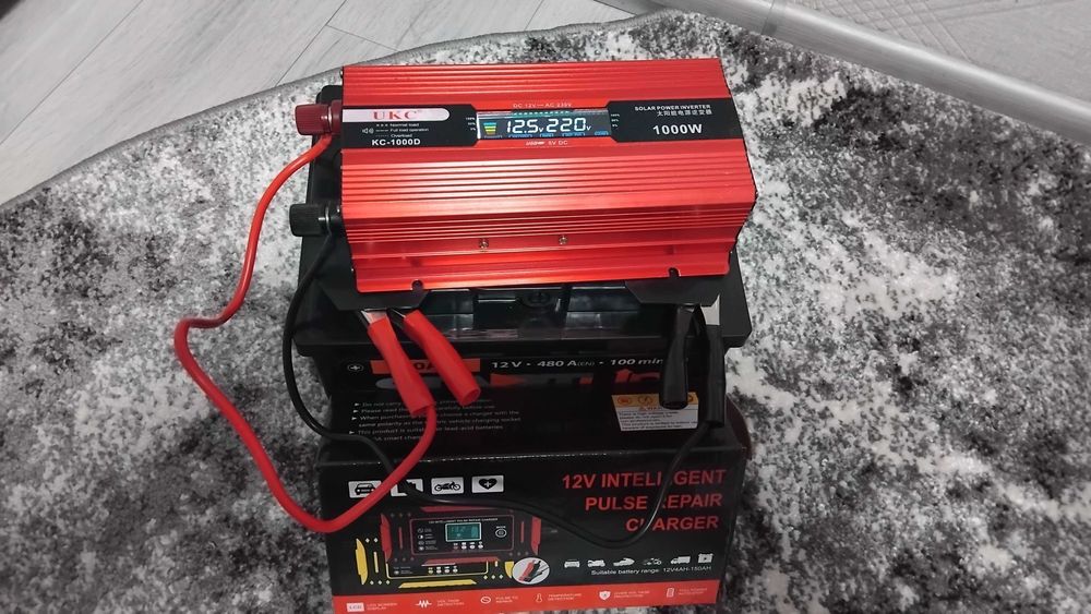 Інвертор зарядий пристрій акумулятор.комплекти при відключенні світла