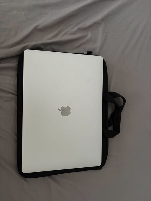 macbook pro 15 2018