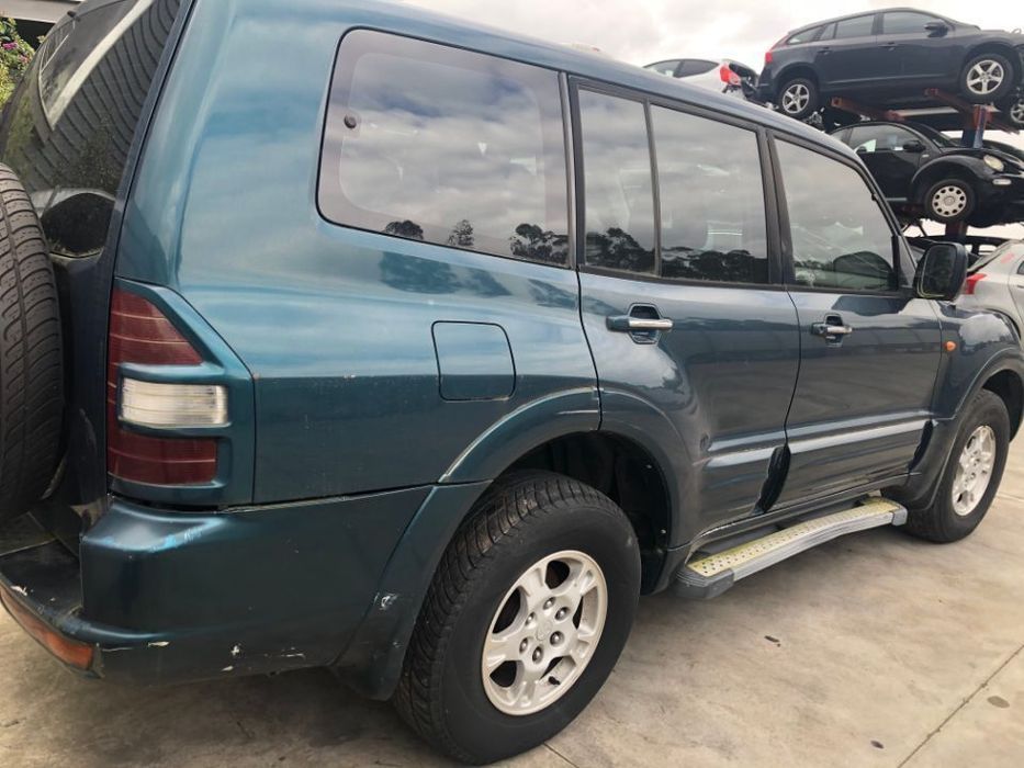 MITSUBISHI PAGERO 3.2 DI-D ANO 2000 PARA PEÇAS