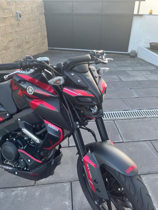Yamaha MT 125 preta