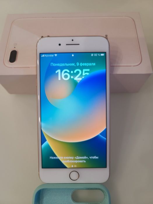 Iphone 8+ в гарному стані