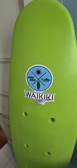 Prancha waikiki rebels