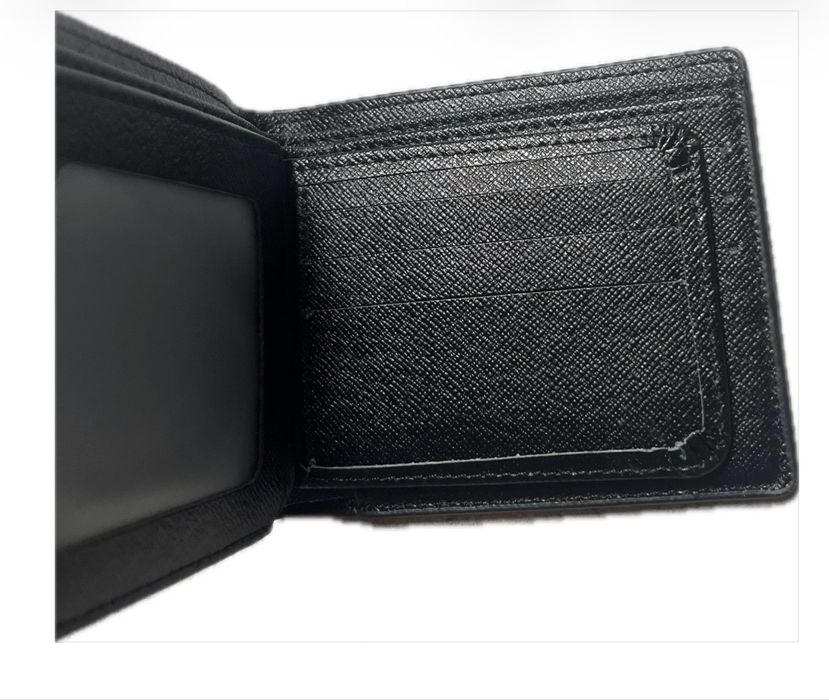 Portfel Louis Vuitton Monogram Eclipse – Klasyczny Bi-Fold