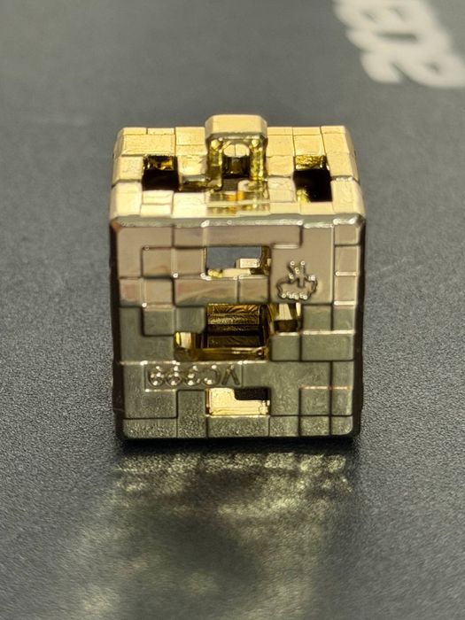 РІДКІСНИЙ Golden Cube Minecraft Kinder Joy Кіндер колекційний екземпляр