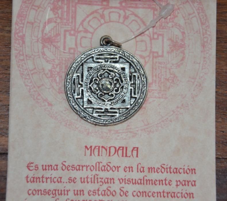 Símbolo Budista Mandala - Pendente para Colar