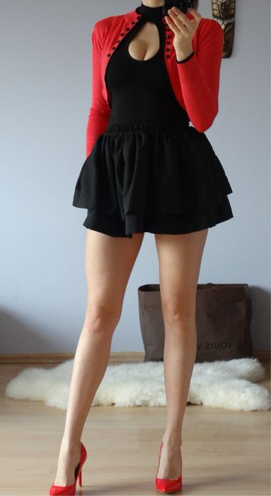 Czarne body H&M rozm. 34 XS dekolt