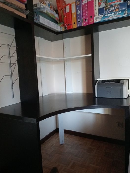 IKEA Corner Desk64585868303490120