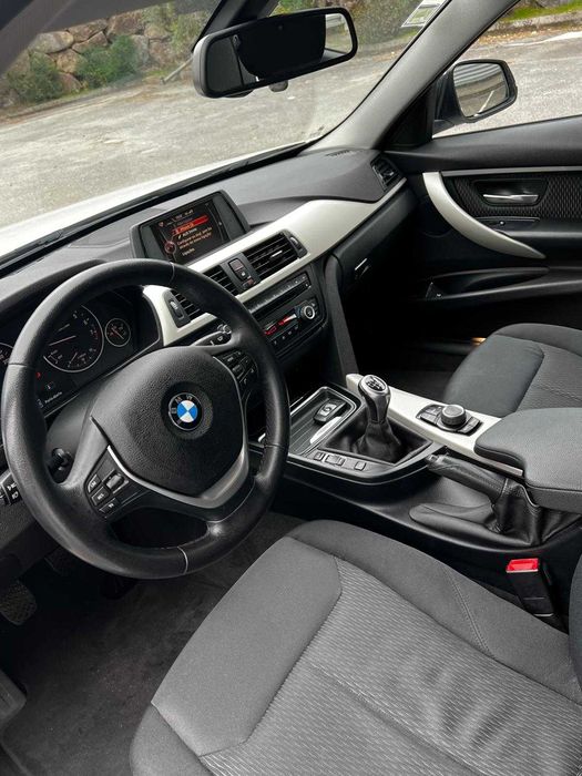 BMW 316i 1.6 Turbo (F30) - 2015