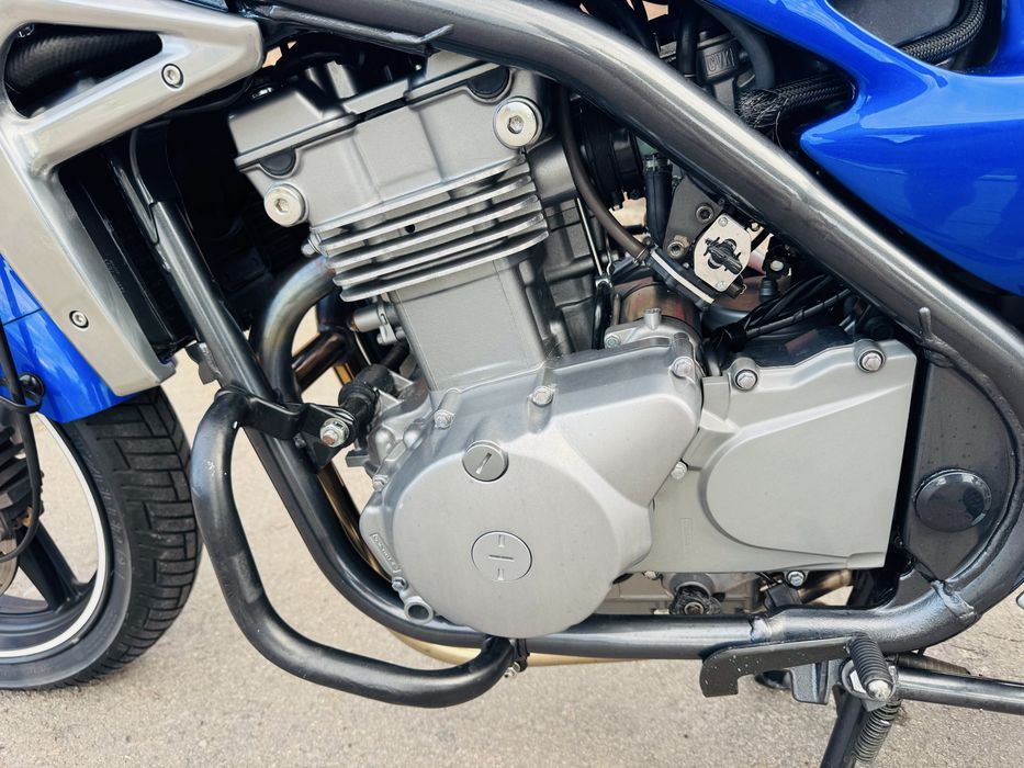 Продам свіжопривезений з Німечинни Кawasaki er-5 2005p