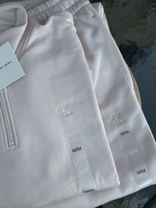 Костюм кельвін кляйн жіночій