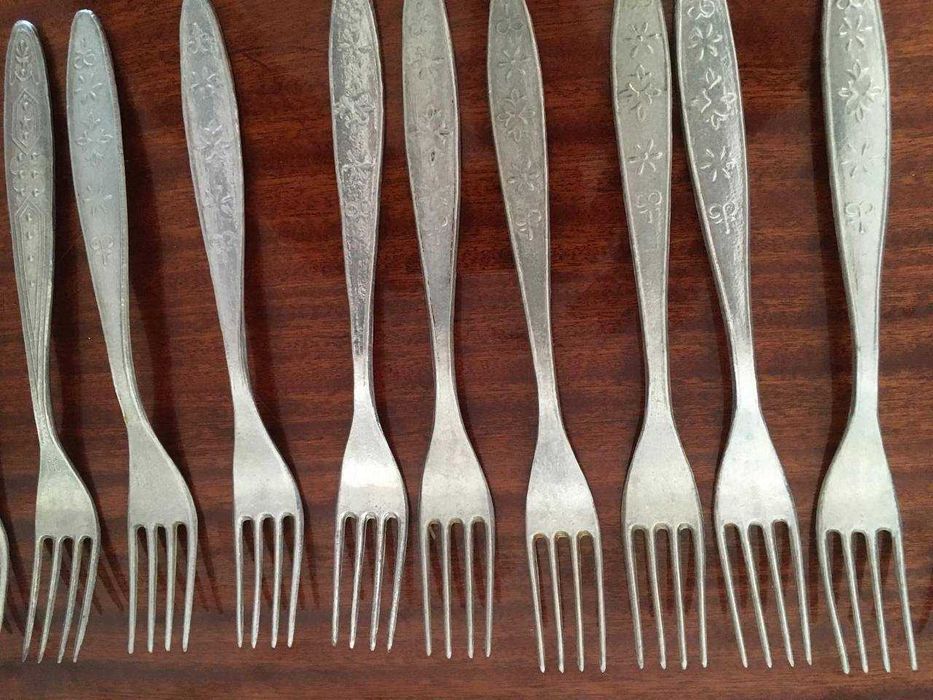 Столовые ложки, вилки
