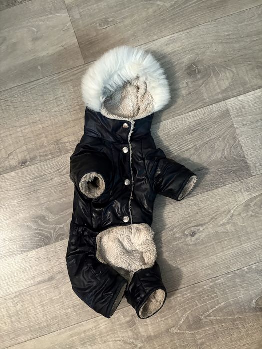 Продам зимний комбинезон для собаки