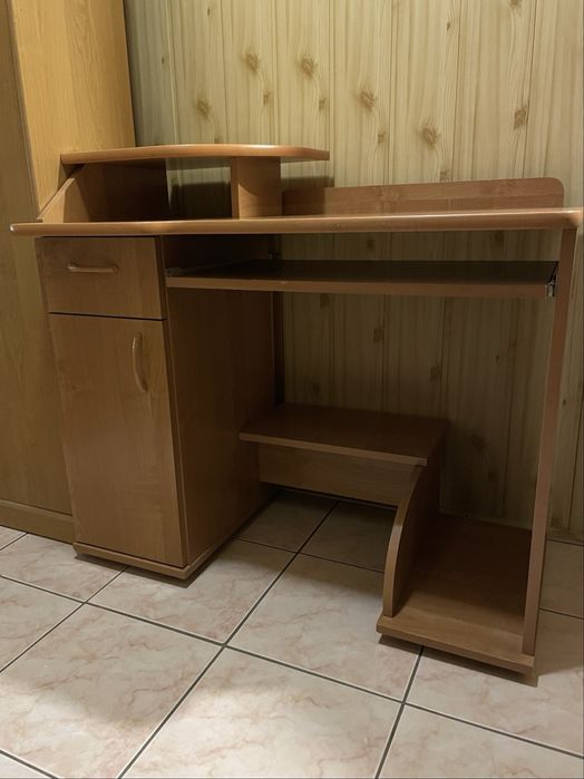 100 × 60 × 80 cm – solidne, do odnowienia