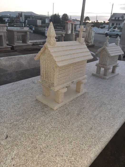 Espigueiro miniatura