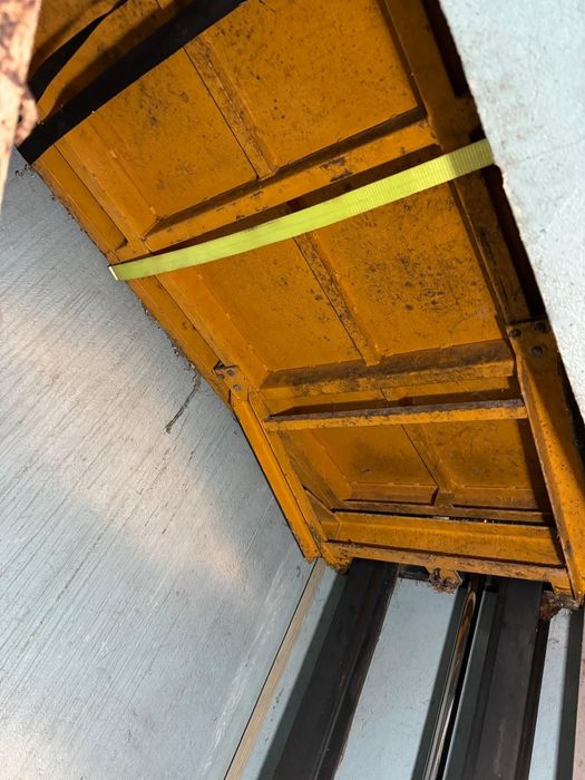 Vendo elevador monta cargas