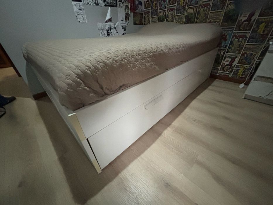 Cama BRIMNES 140x200cm