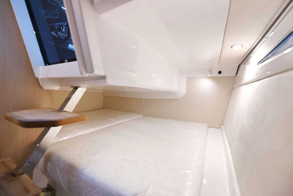 Łódź Motorowa PARKER 850 Voyager